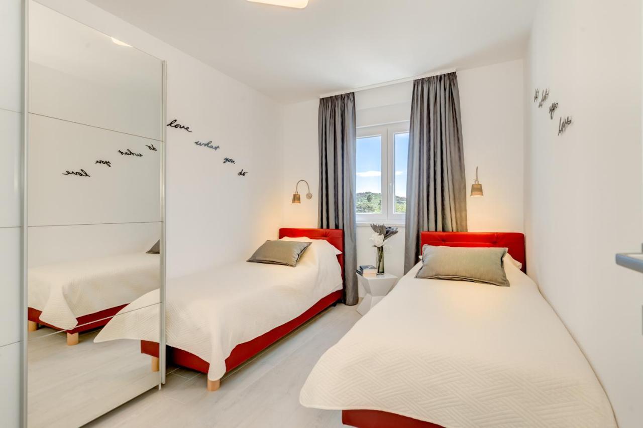 Modern 4* Luxury Apartment In Center Trogir Eksteriør billede